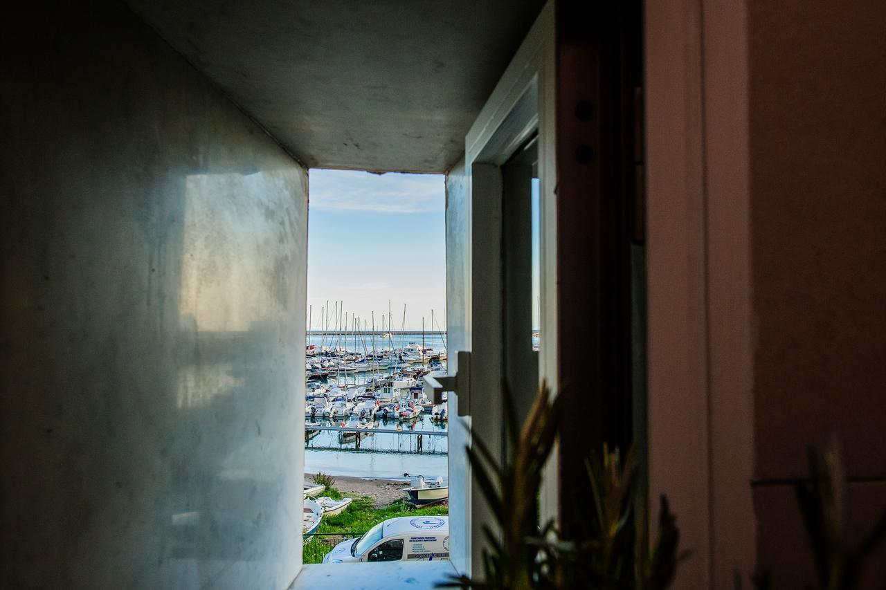 Margherita'S Apartment Salerno Luaran gambar
